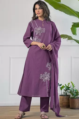 Women Floral Embroidered Regular Thread Work Pure Cotton Kurta with Trousers & With Dupatta