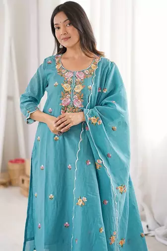 Women Embroidered Regular Kurta with Trousers & With Dupatta