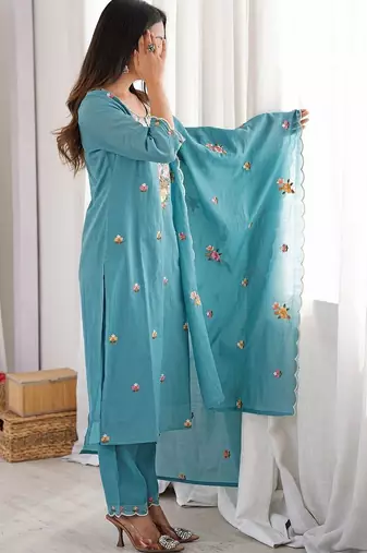 Women Embroidered Regular Kurta with Trousers & With Dupatta