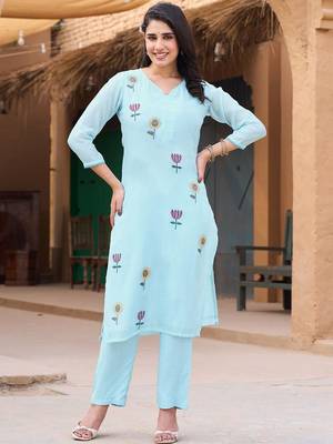 Women Floral Printed Regular Thread Work Chanderi Silk Kurta with Trousers & With Dupatta 5