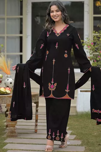 Ethnic Motifs Embroidered Regular Thread Work Kurta with Trousers & Dupatta