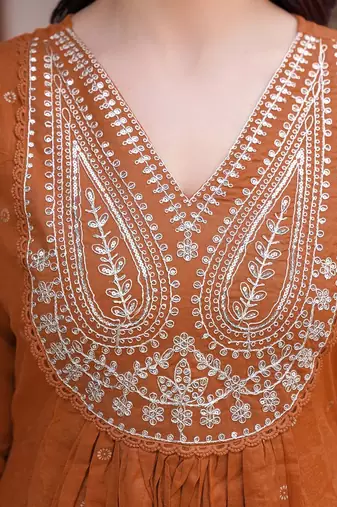 Women Ethnic Motifs Embroidered Regular Thread Work Kurta with Trousers & With Dupatta