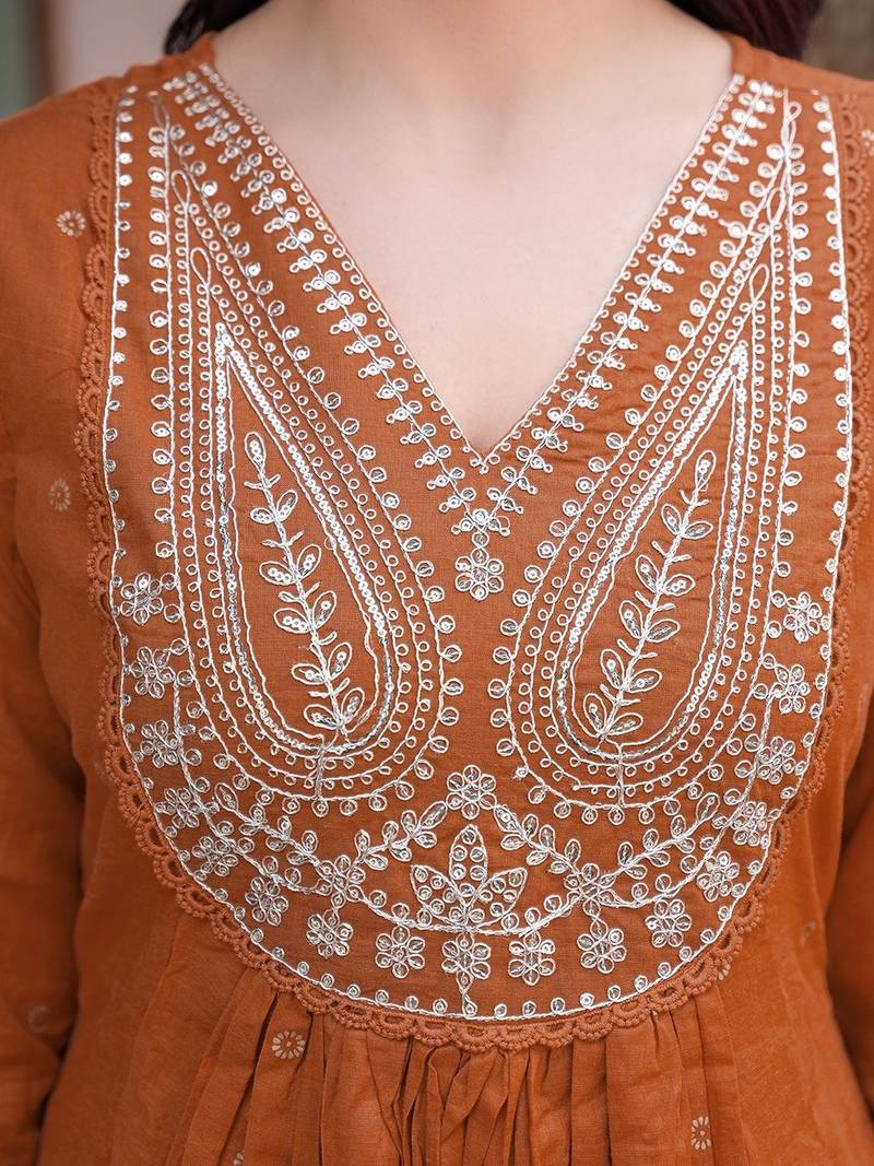 Women Ethnic Motifs Embroidered Regular Thread Work Kurta with Trousers & With Dupatta