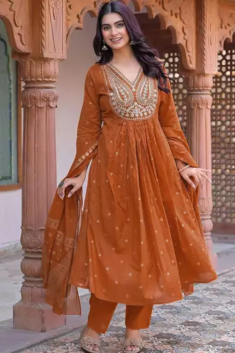 Women Ethnic Motifs Embroidered Regular Thread Work Kurta with Trousers & With Dupatta