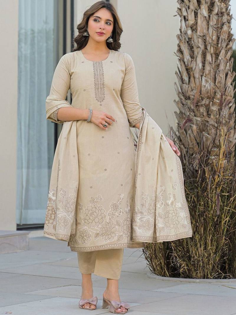 Women Ethnic Motifs Embroidered Regular Thread Work Kurta with Trousers & With Dupatta