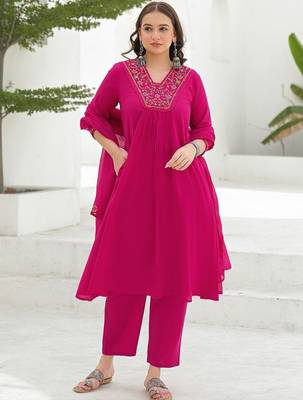 Women Ethnic Motifs Embroidered Pleated Thread Work Kurta with Trousers & With Dupatta 1