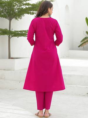 Women Ethnic Motifs Embroidered Pleated Thread Work Kurta with Trousers & With Dupatta 3
