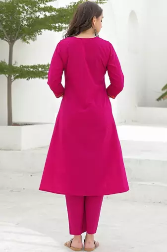 Women Ethnic Motifs Embroidered Pleated Thread Work Kurta with Trousers & With Dupatta