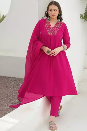 Women Ethnic Motifs Embroidered Pleated Thread Work Kurta with Trousers & With Dupatta