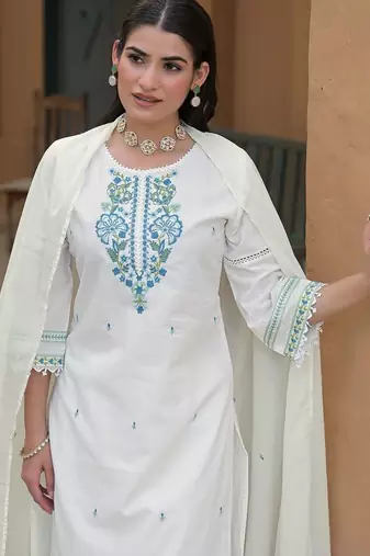 Women Ethnic Motifs Embroidered Regular Thread Work Kurta with Trousers & With Dupatta