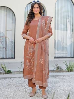 Women Ethnic Motifs Embroidered Regular Thread Work Kurta with Trousers & With Dupatta 6