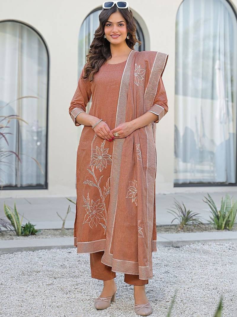Women Ethnic Motifs Embroidered Regular Thread Work Kurta with Trousers & With Dupatta