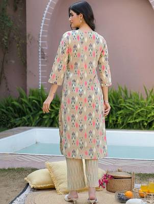 Women Printed Regular Kurta with Pyjamas & With Dupatta 5