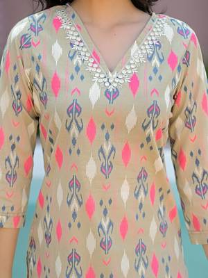 Women Printed Regular Kurta with Pyjamas & With Dupatta 6