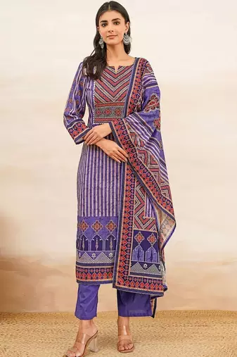Women Printed Regular Kurta with Pyjamas & With Dupatta