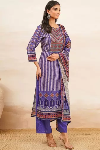 Women Printed Regular Kurta with Pyjamas & With Dupatta