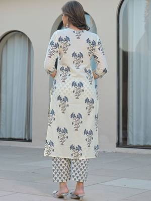 Women Floral Printed Regular Kurta with Trousers & With Dupatta 3