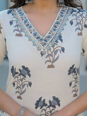 Women Floral Printed Regular Kurta with Trousers & With Dupatta 5
