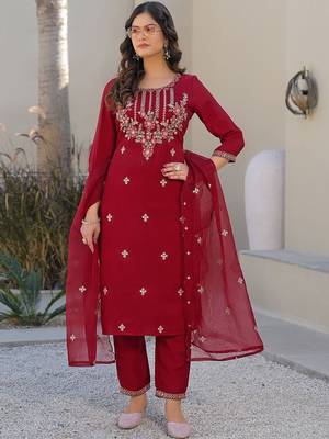 Women Ethnic Motifs Embroidered Regular Thread Work Kurta with Trousers & With Dupatta 1