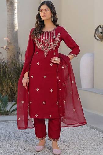Women Ethnic Motifs Embroidered Regular Thread Work Kurta with Trousers & With Dupatta