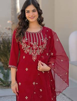 Women Ethnic Motifs Embroidered Regular Thread Work Kurta with Trousers & With Dupatta 2