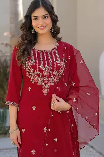 Women Ethnic Motifs Embroidered Regular Thread Work Kurta with Trousers & With Dupatta