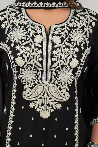 Women Ethnic Motifs Embroidered Regular Thread Work Kurta with Trousers & With Dupatta