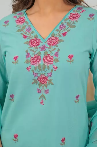 Women Floral Embroidered Regular Thread Work Pure Cotton Kurta with Trousers & With Dupatta