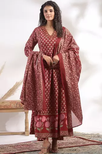 Women Floral Printed Regular Kurta with Trousers & With Dupatta