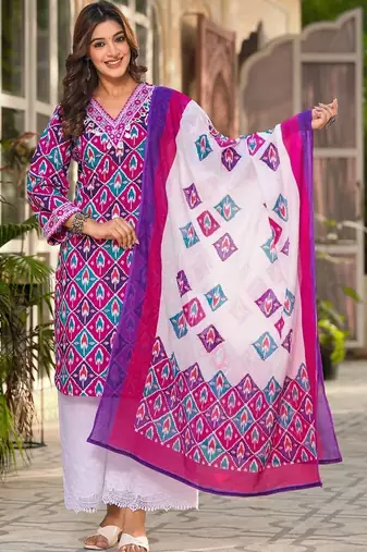 Women Printed Regular Kurta with Palazzos & With Dupatta