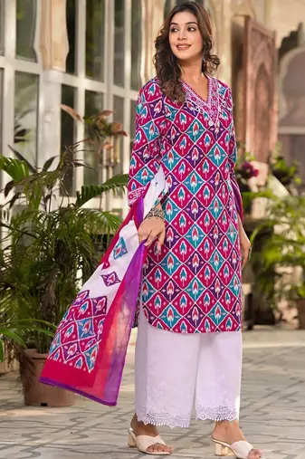 Women Printed Regular Kurta with Palazzos & With Dupatta