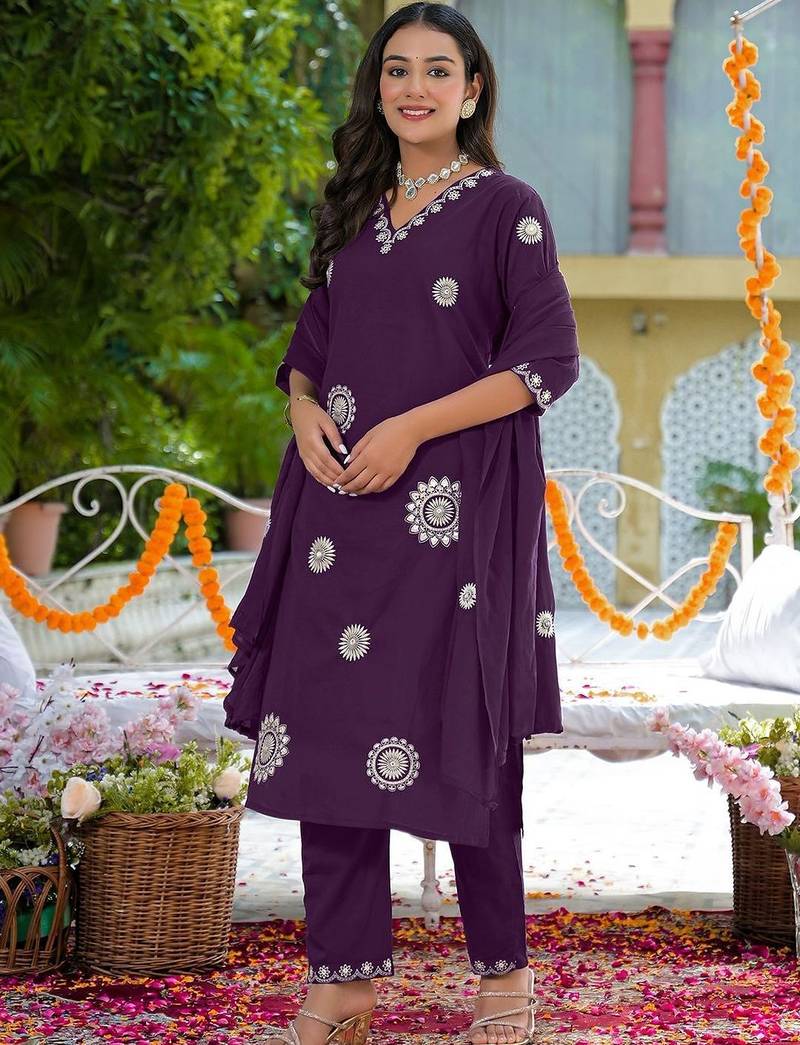 Women Ethnic Motifs Embroidered Regular Thread Work Kurta with Trousers & With Dupatta