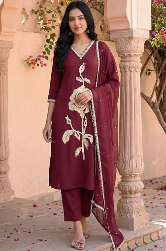 Women Floral Embroidered Regular Thread Work Kurta with Trousers & With Dupatta
