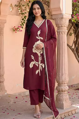 Women Floral Embroidered Regular Thread Work Kurta with Trousers & With Dupatta
