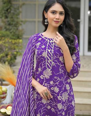 Women Floral Printed Regular Kurta with Palazzos & With Dupatta 2