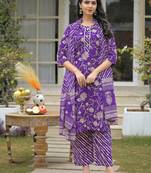 Women Floral Printed Regular Kurta with Palazzos & With Dupatta