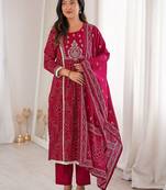 Women Printed Regular Kurta with Pyjamas & With Dupatta