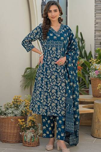 Women Floral Printed Regular Kurta with Trousers & With Dupatta