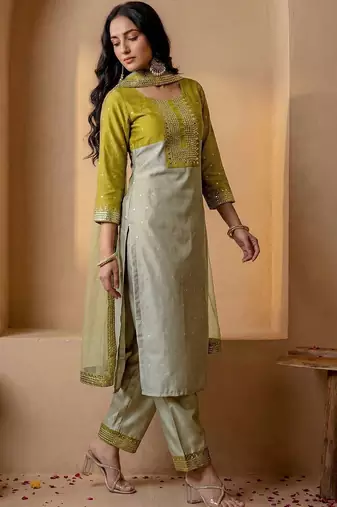 Women Ethnic Motifs Embroidered Regular Mirror Work Kurta with Trousers & With Dupatta