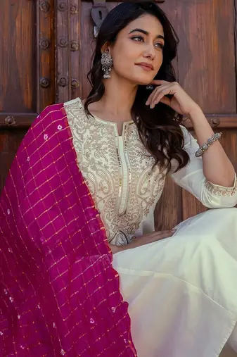 Women Ethnic Motifs Embroidered Kurta with Trousers & Dupatta