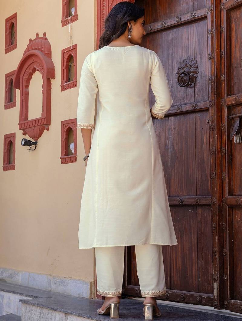 Women Ethnic Motifs Embroidered Kurta with Trousers & Dupatta
