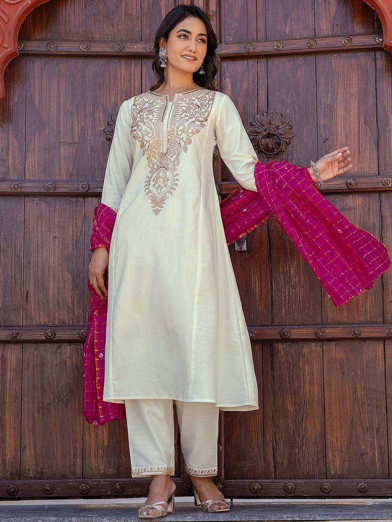 Women Ethnic Motifs Embroidered Kurta with Trousers & Dupatta