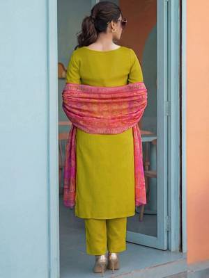 Women Ethnic Motifs Embroidered Regular Thread Work Kurta with Trousers & With Dupatta 3