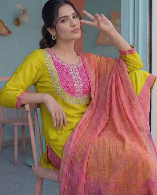 Women Ethnic Motifs Embroidered Regular Thread Work Kurta with Trousers & With Dupatta 4
