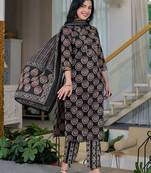 Women Printed Regular Kurta with Trousers & With Dupatta
