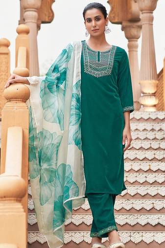 Women Velvet Ethnic Motifs Embroidered Kurta with Trousers & Dupatta