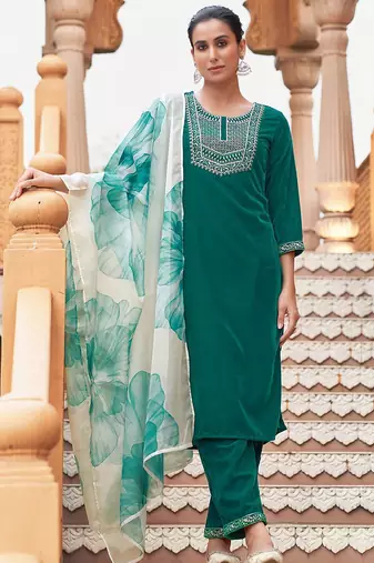 Women Velvet Ethnic Motifs Embroidered Kurta with Trousers & Dupatta