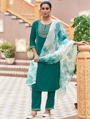 Women Velvet Ethnic Motifs Embroidered Kurta with Trousers & Dupatta 7
