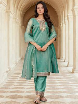 Floral Yoke Design Net Straight Kurta With Trousers & Dupatta 1