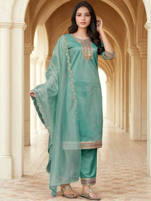 Floral Yoke Design Net Straight Kurta With Trousers & Dupatta 3